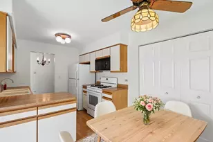 0N112 Windermere Rd, Winfield, IL 60190 - Photo 2