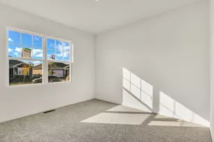 2270 Elderberry Ct, Wonder Lake, IL 60097 - Photo 12