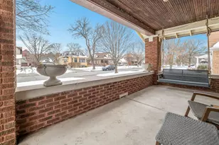 17 S Maple St, Mount Prospect, IL 60056 - Photo 4