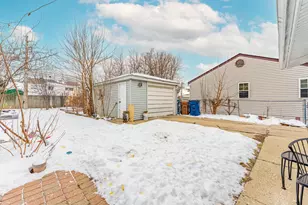 1348 Hartford St, Glendale Heights, IL 60139 - Photo 16