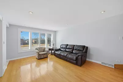 8215 Austin Avenue, Burbank, IL 60459 - Photo 4