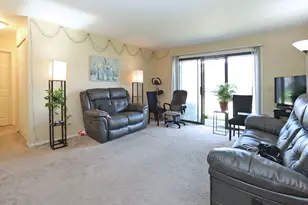 2800 Northampton Dr, Rolling Meadows, IL 60008 - Photo 2