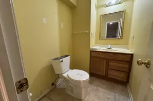 1320 E Arnold St, Sandwich, IL 60548 - Photo 8