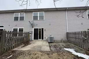 1320 E Arnold St, Sandwich, IL 60548 - Photo 2