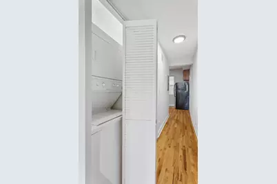 7322 N Damen Avenue #2, Chicago, IL 60645 - Photo 8