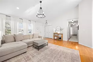 1973 Eastwick Ln, Aurora, IL 60503 - Photo 8