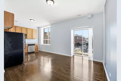 2451 W Howard Street #107, Chicago, IL 60645 - Photo 2