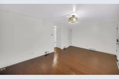 7246 S Wood Street, Chicago, IL 60636 - Photo 4