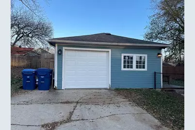 926 N 12th Street, Dekalb, IL 60115 - Photo 2