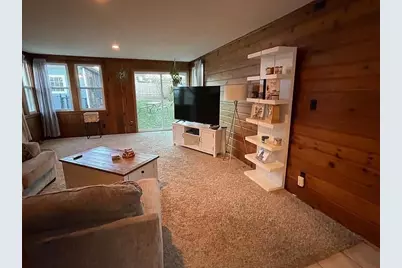 926 N 12th Street, Dekalb, IL 60115 - Photo 8