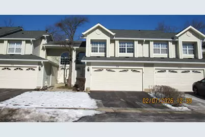 718 Sturnbridge Lane #0, Schaumburg, IL 60173 - Photo 2