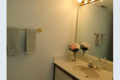 718 Sturnbridge Lane #0, Schaumburg, IL 60173 - Photo 4