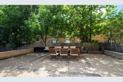 2451 W Howard Street #605, Chicago, IL 60645 - Photo 10