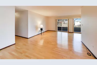 647 Cumberland Trail #AA1, Roselle, IL 60172 - Photo 4