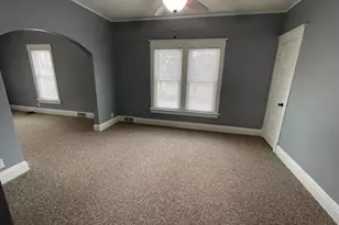 419 1/2 N 6th St, Dekalb, IL 60115 - Photo 12