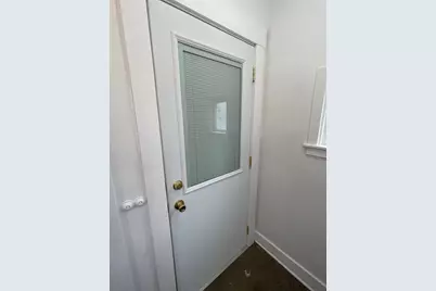 419 1/2 N 6th Street #UPPER, Dekalb, IL 60115 - Photo 22