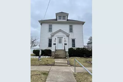419 1/2 N 6th Street #UPPER, Dekalb, IL 60115 - Photo 2