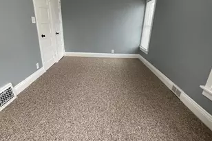 419 1/2 N 6th St, Dekalb, IL 60115 - Photo 18