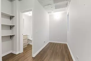 5718 N Winthrop Ave, Chicago, IL 60660 - Photo 8