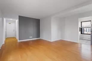 5858 N Sheridan Rd, Chicago, IL 60660 - Photo 2