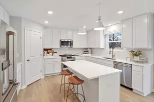 1614 Patterson Ave, North Aurora, IL 60542 - Photo 12