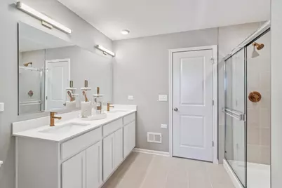 1614 Patterson Avenue, North Aurora, IL 60542 - Photo 20