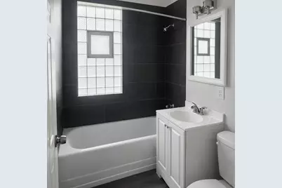 7923 S Clyde Avenue #2, Chicago, IL 60617 - Photo 6