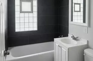 7923 S Clyde Ave, Chicago, IL 60617 - Photo 6