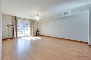 9 Oak Creek Dr, Buffalo Grove, IL 60089 - Photo 6