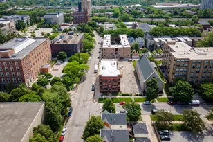 6103 S Kenwood St, Chicago, IL 60637 - Photo 2