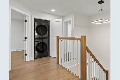 6850 Latrobe Avenue, Skokie, IL 60077 - Photo 32