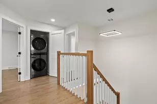 6850 Latrobe Ave, Skokie, IL 60077 - Photo 32