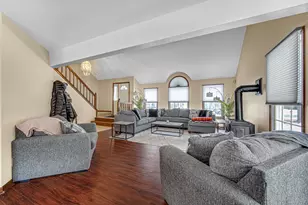 18 Honey Ln, New Lenox, IL 60451 - Photo 4