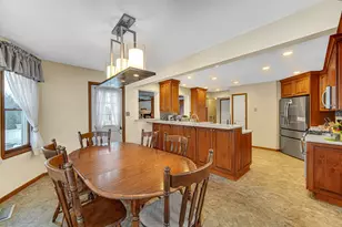 18 Honey Ln, New Lenox, IL 60451 - Photo 8