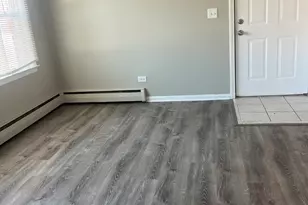 1340 N Main St, Wheaton, IL 60187 - Photo 2