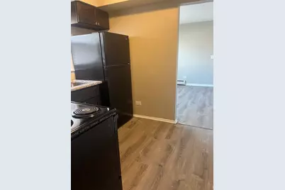 1340 N Main Street #E3, Wheaton, IL 60187 - Photo 6