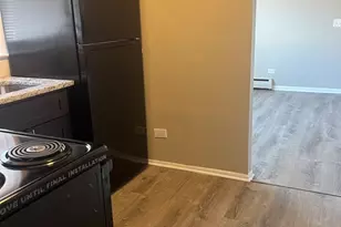 1340 N Main St, Wheaton, IL 60187 - Photo 6