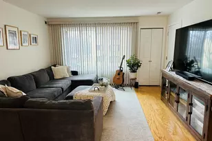 9340 Hamilton Ct, Des Plaines, IL 60016 - Photo 4