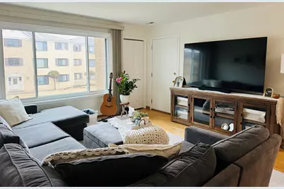 9340 Hamilton Court #B, Des Plaines, IL 60016 - Photo 6