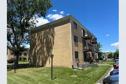 9340 Hamilton Court #B, Des Plaines, IL 60016 - Photo 2