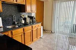 9340 Hamilton Ct, Des Plaines, IL 60016 - Photo 10