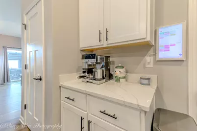 1005 Joel Lane, Genoa, IL 60135 - Photo 8