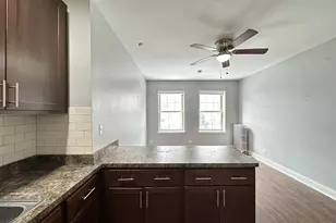 4031 N Kenmore Ave, Chicago, IL 60613 - Photo 8