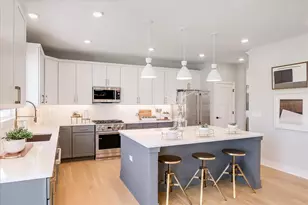 403 Tanya Ln, Oswego, IL 60543 - Photo 14