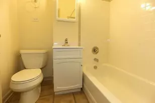 5746 N Winthrop Ave, Chicago, IL 60660 - Photo 16