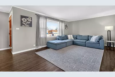 6935 W 115th Place, Worth, IL 60482 - Photo 4