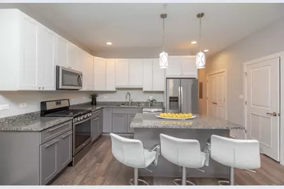 [Address not provided], Glenview, IL 60025 - Photo 2