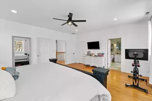 9341 S 82nd Ave, Hickory Hills, IL 60457 - Photo 10