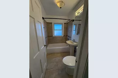 7629 S Euclid Avenue, Chicago, IL 60649 - Photo 10