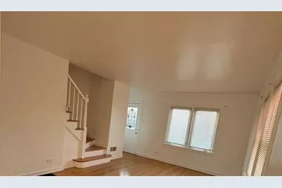 [Address not provided], Chicago, IL 60649 - Photo 4